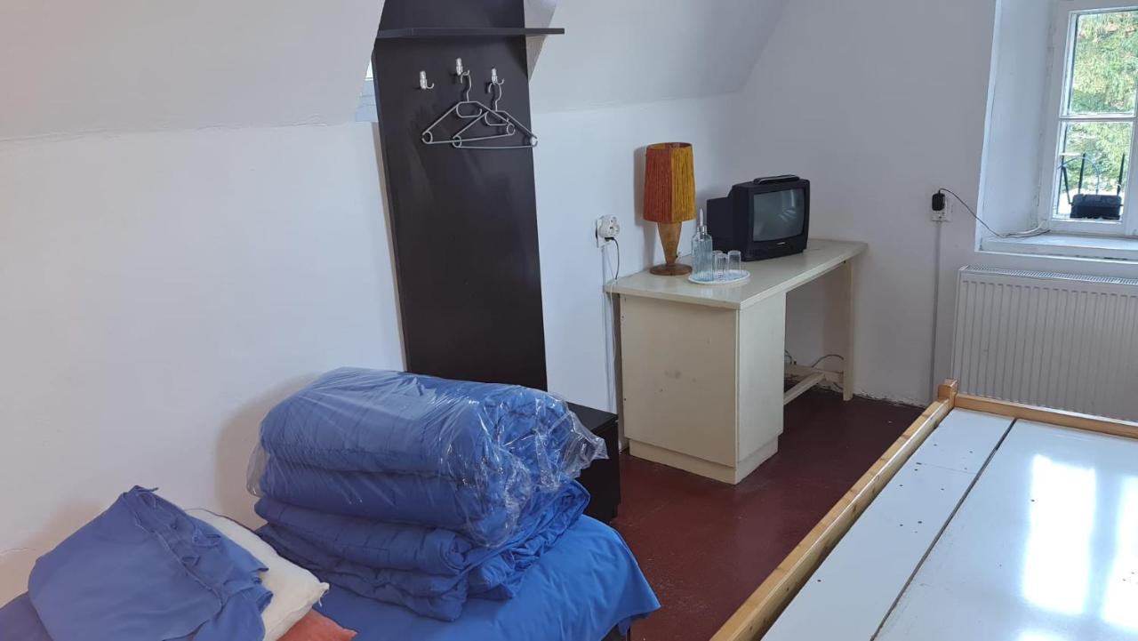 Camping Aviator Busteni, Camere Bagian luar foto