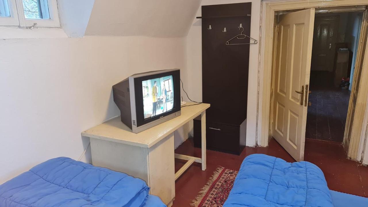 Camping Aviator Busteni, Camere Bagian luar foto