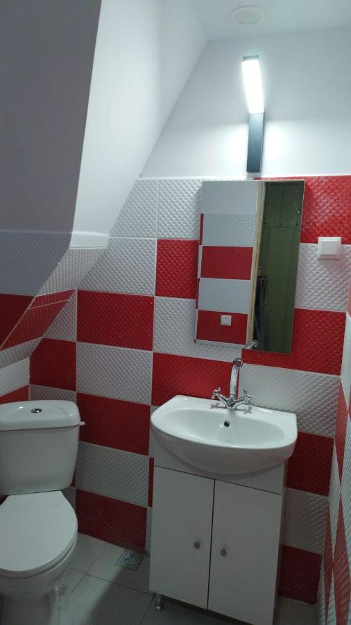 Camping Aviator Busteni, Camere Bagian luar foto