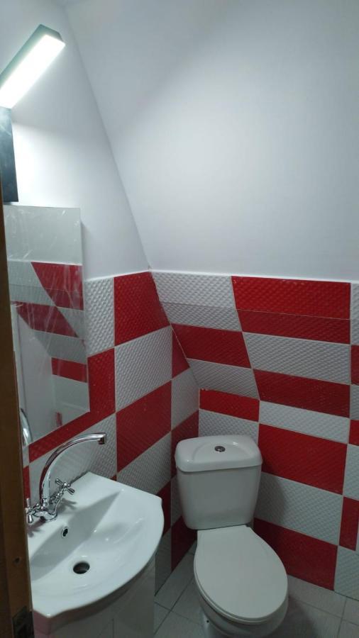 Camping Aviator Busteni, Camere Bagian luar foto